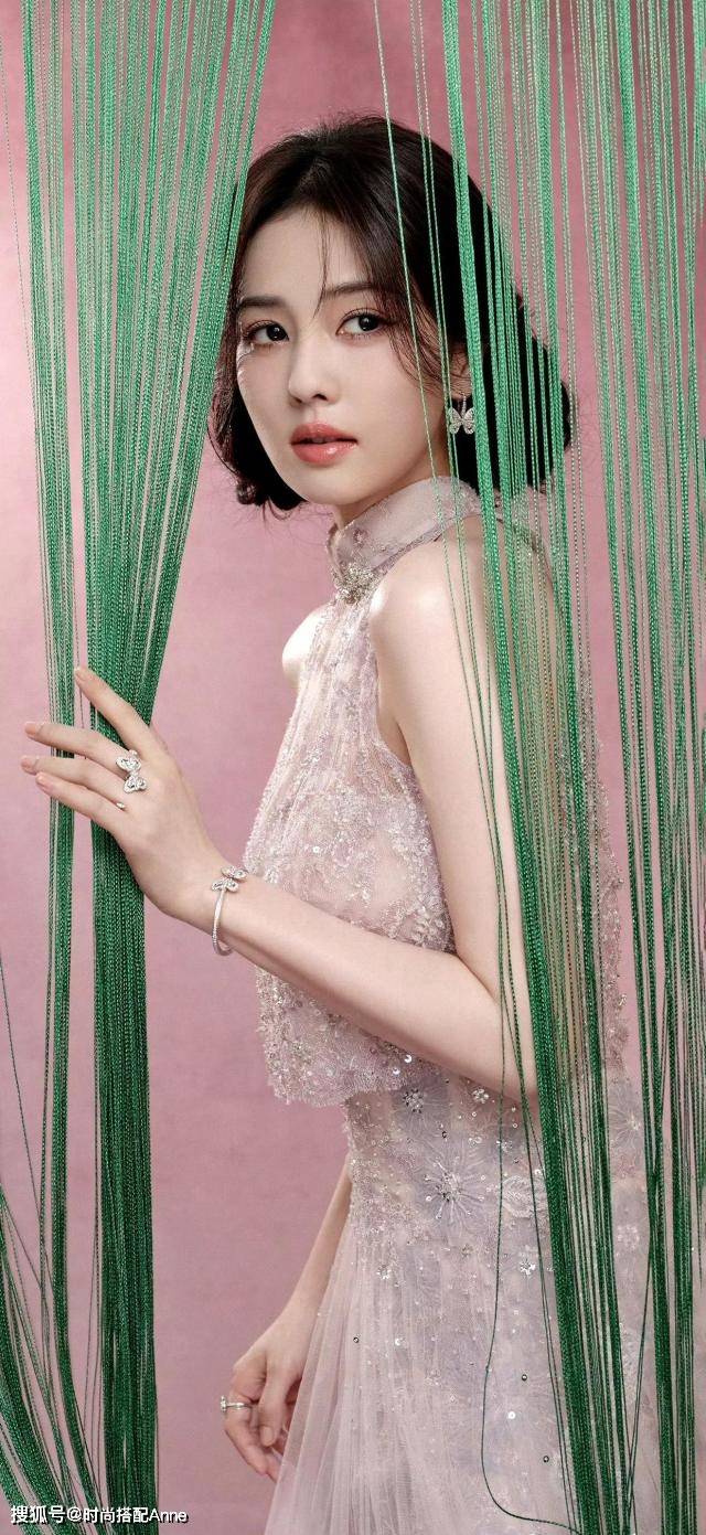 尚写真粉色蕾丝旗袍优雅迷人开元棋牌网站白鹿端午节时(图12)