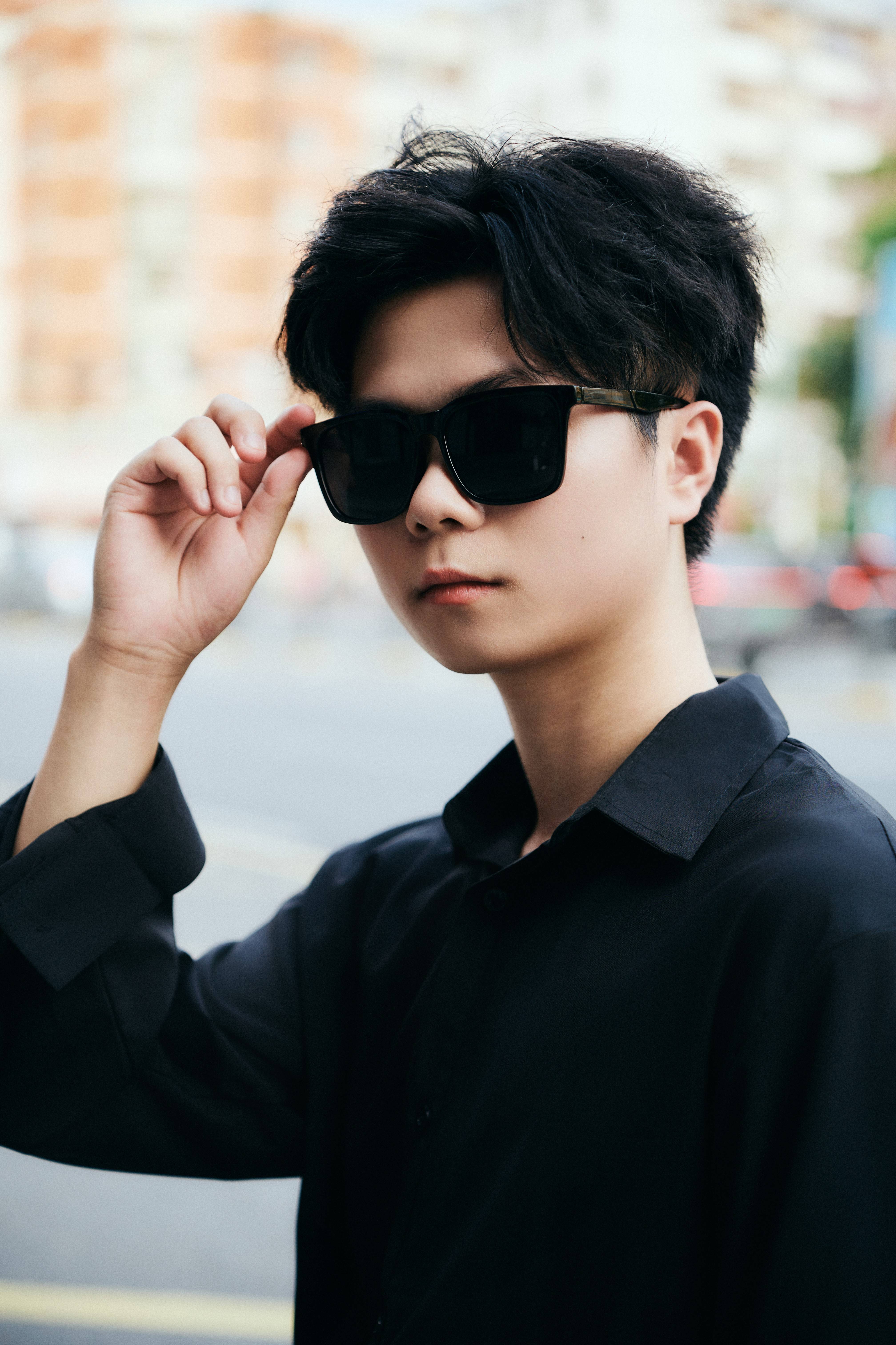 霖：在多元中定义新人魅力ky开元棋牌新人模特苏虹(图8)