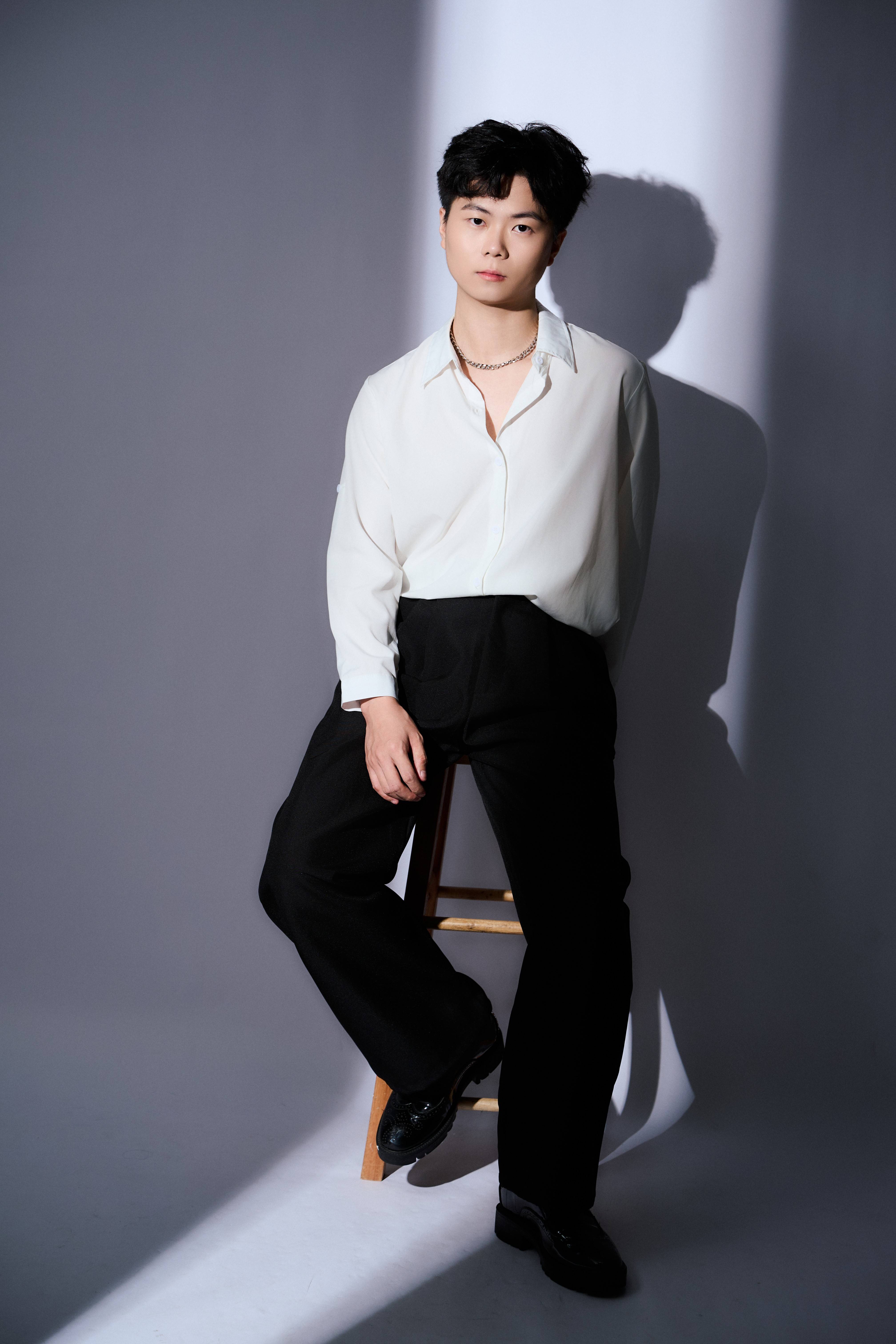 霖：在多元中定义新人魅力ky开元棋牌新人模特苏虹(图12)