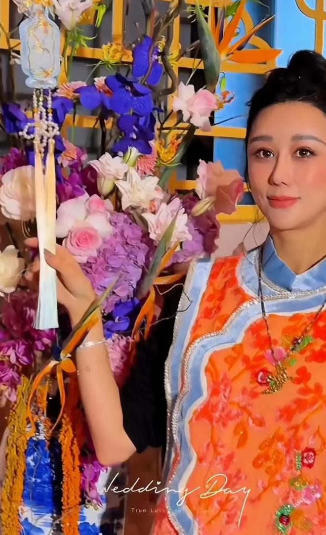 霸王茶姬创始人婚礼穿中式粉裙腰细脸嫩开元棋牌app文咏珊产后首露面参加(图13)